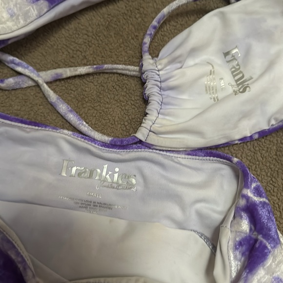 Frankie’s Bikini Set 💜🤍 - Picture 3 of 5